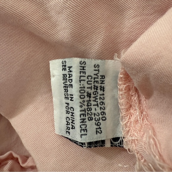 Velvet Heart Pink Ruffle Sleeveless Button Down Blouse | M - Picture 6 of 7